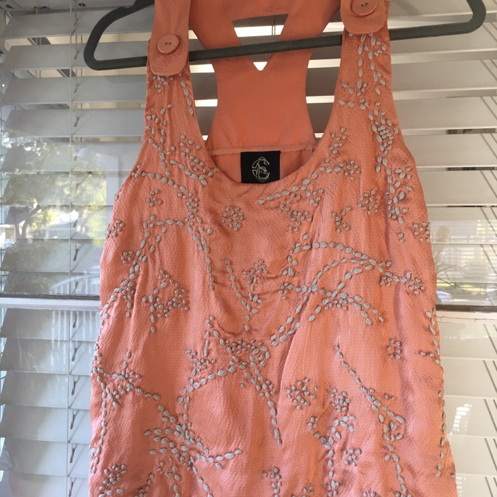 Beautiful textured tank with stitching
